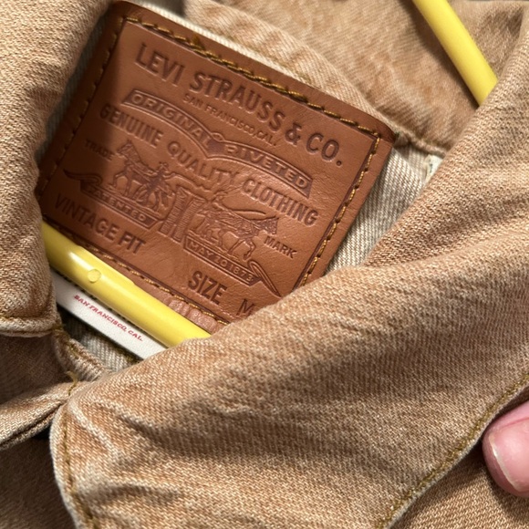 Levi's Tan Vintage Denim Jacket - Picture 3 of 4